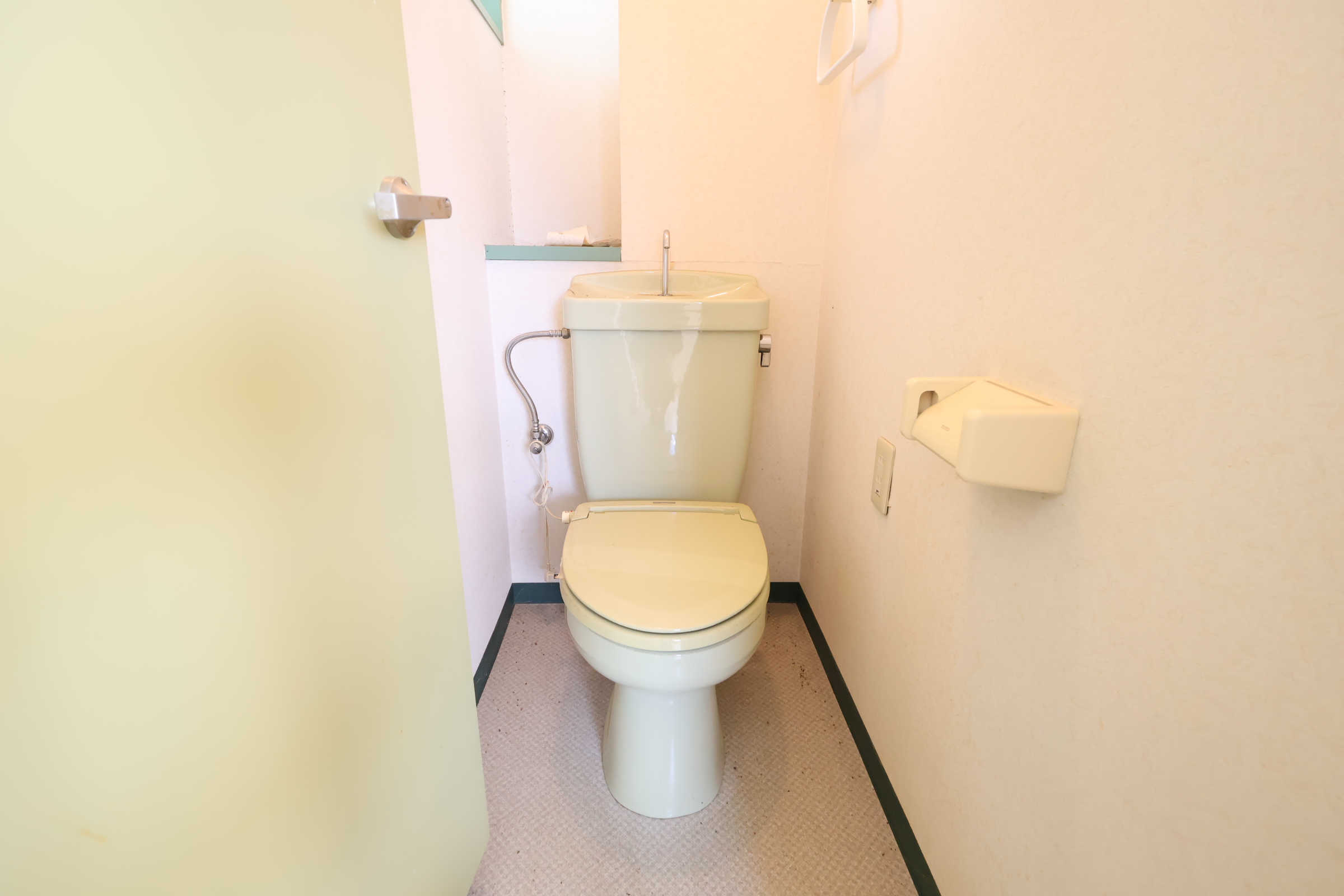 トイレ　バストイレ別