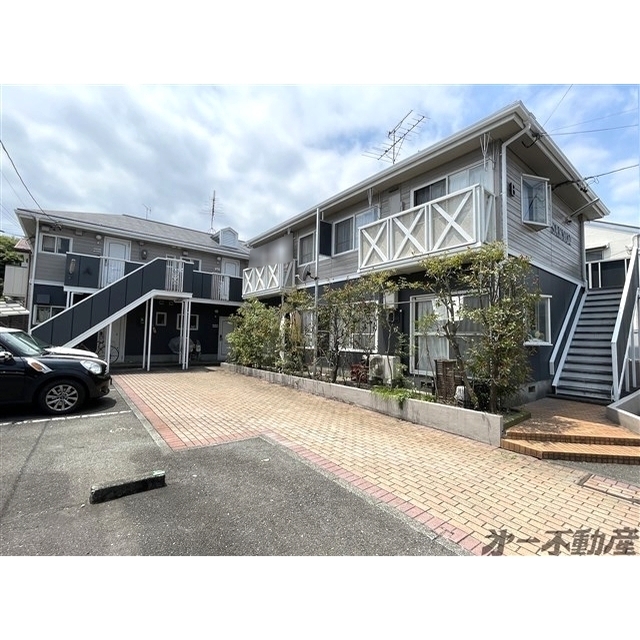 エントランス　建物外観