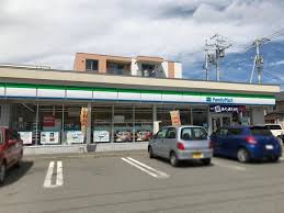 コンビニ　ファミリーマート千歳春日3丁目店（コンビニ）まで519m