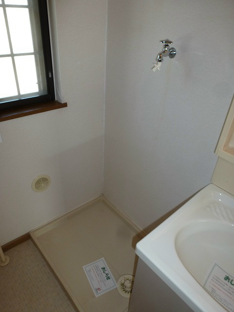 その他設備　洗濯機置場　写真は201号室です