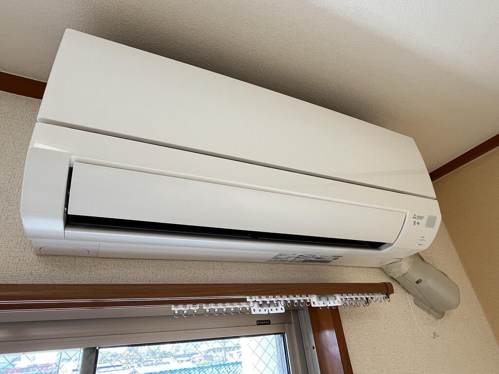 その他　エアコン1台付き