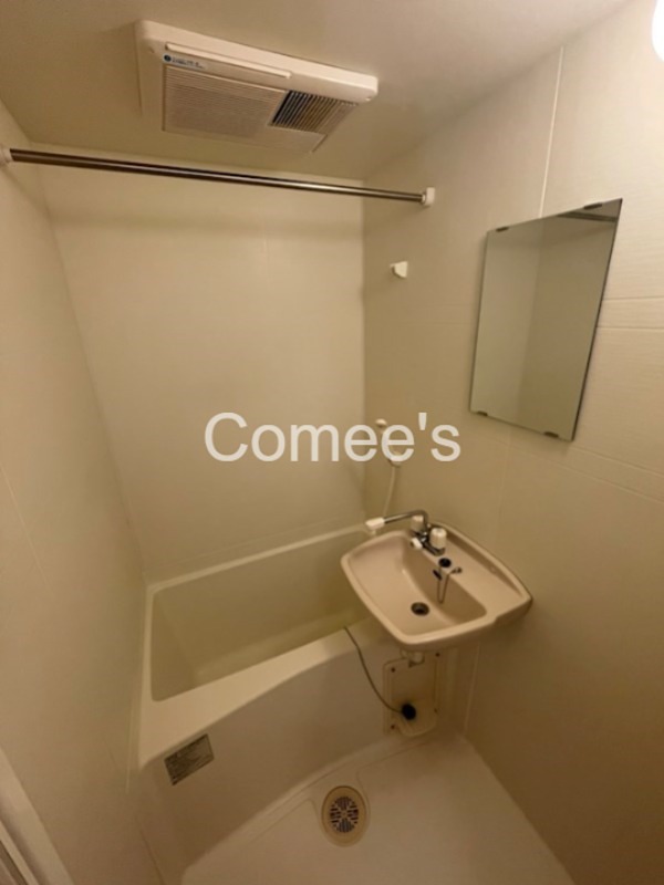 バス・シャワールーム　バスルーム