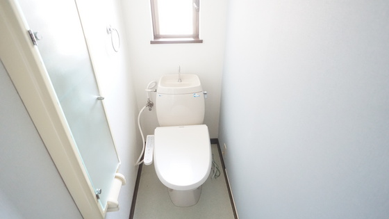 トイレ　シャワー付きトイレ