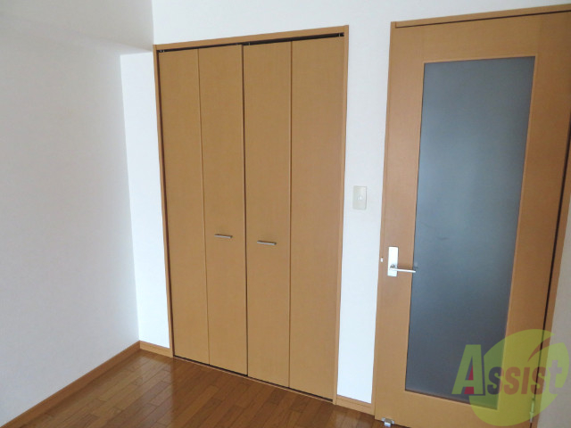 収納　収納はこちらのクローゼットになりますねー。