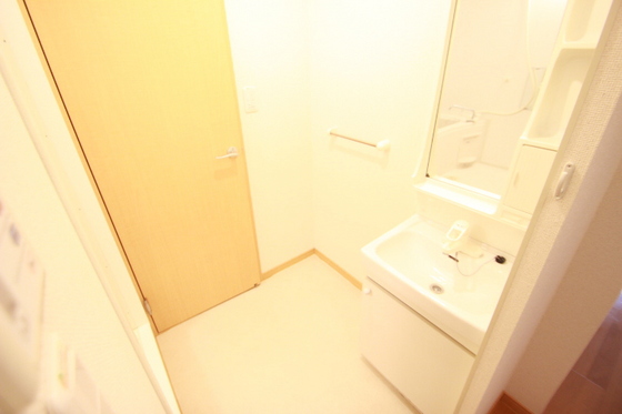 洗面設備　※別部屋の写真です