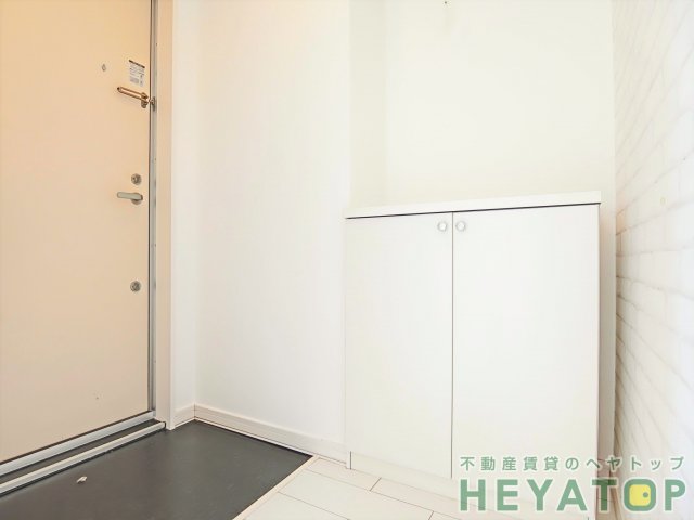 玄関　シューズボックス付き玄関