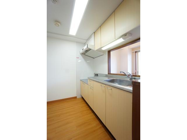 キッチン　人気の対面式キッチン