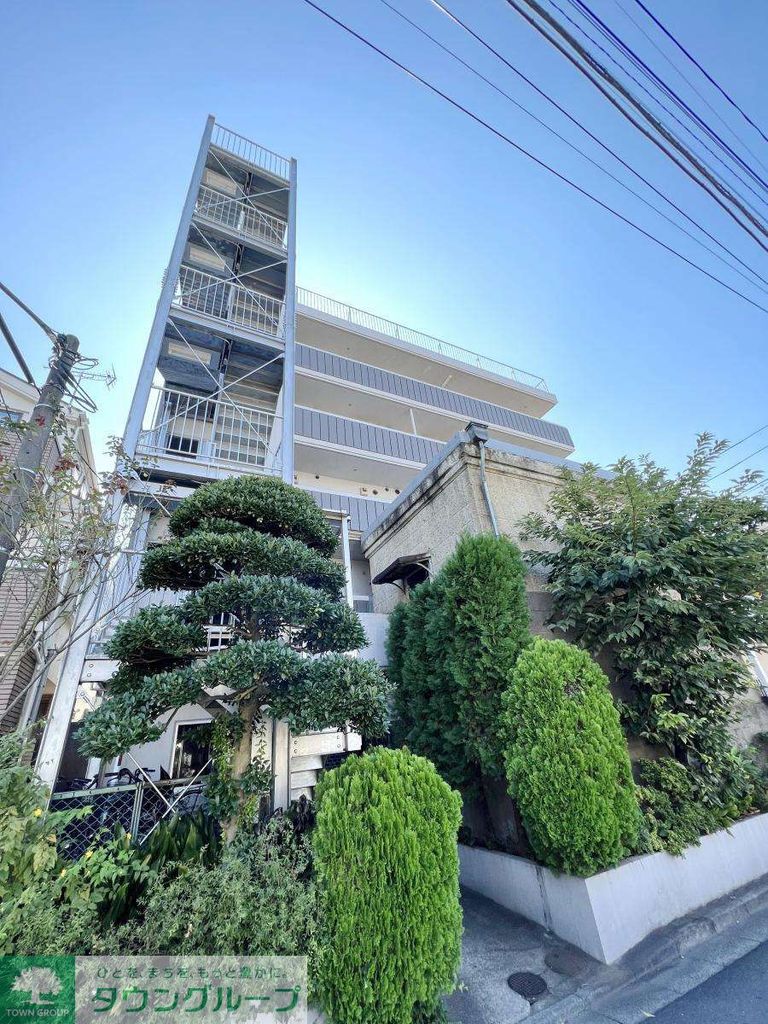 建物外観　建物は1982年築です！