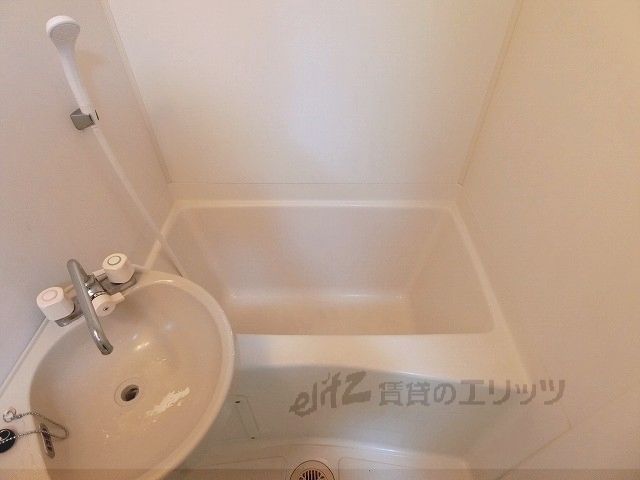 バス・シャワールーム　風呂