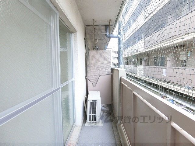 バルコニー　ベランダ