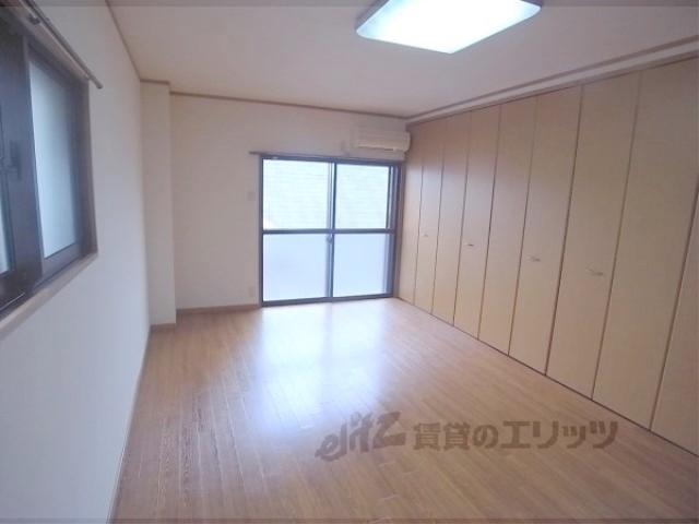 居室・リビング　洋室