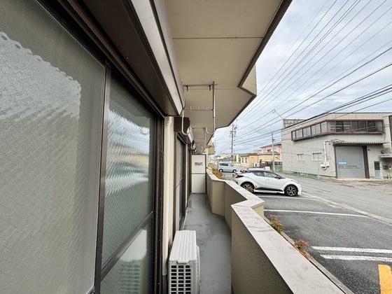 バルコニー　バルコニー