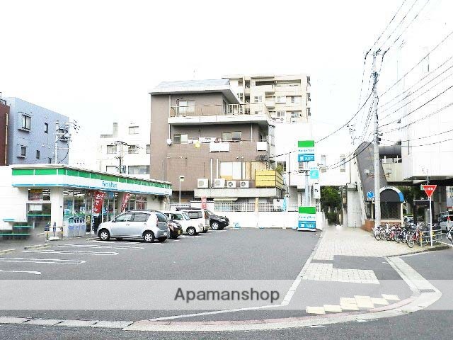 コンビニ　ファミリーマート小倉モノレール守恒店（コンビニ）まで558m