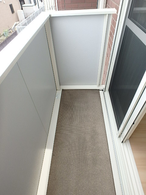 バルコニー　図面と現状に相違がある場合には現状を優先