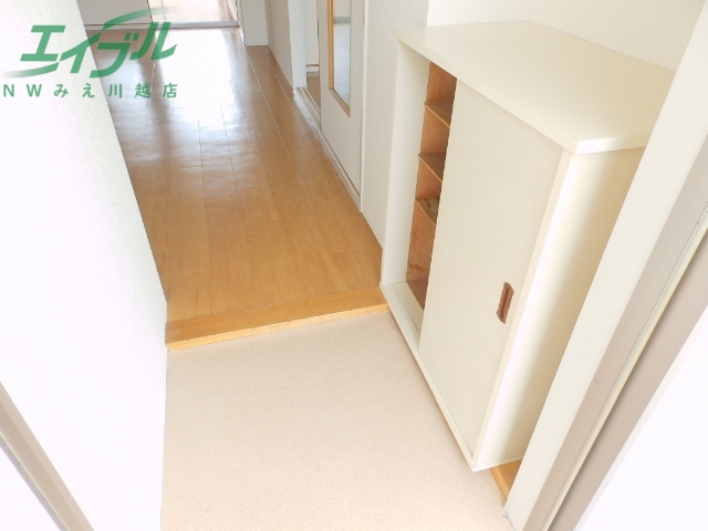 玄関　同物件別室の画像です