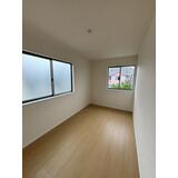 居室・リビング　明るく風通しの良い居室