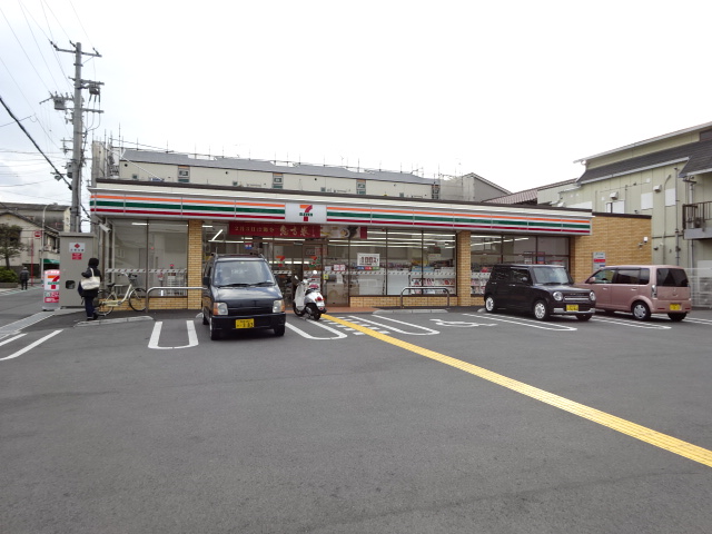 コンビニ　セブンイレブン堺大鳥大社前店（コンビニ）まで200m