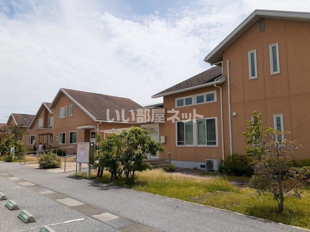 病院　彦根クリニックモール（病院）まで225m