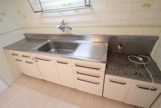 キッチン　※別部屋の写真です