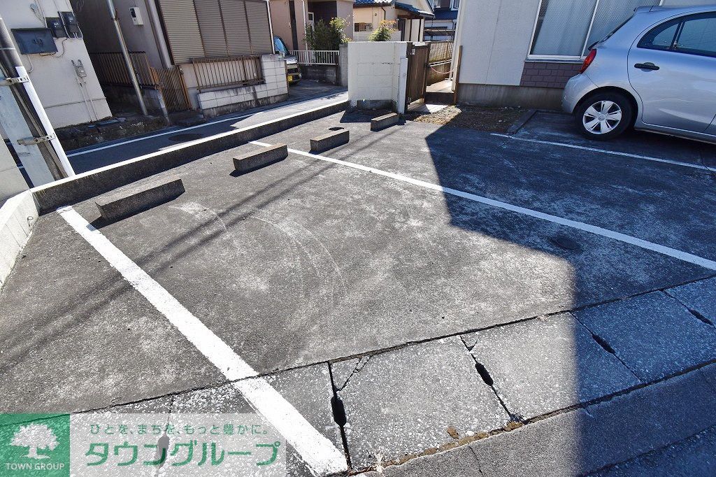 駐車場　駐車場