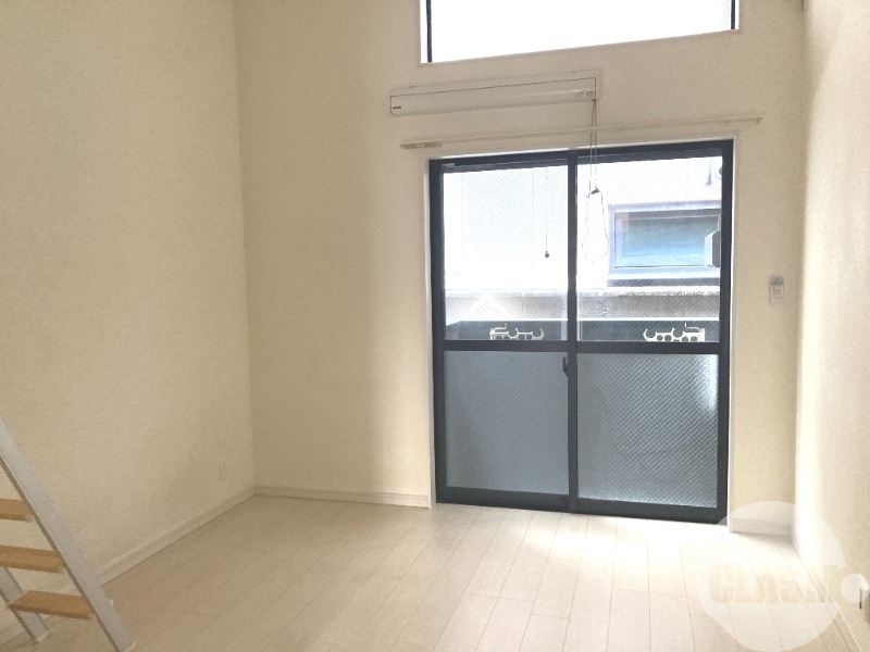 居室・リビング　明るいお部屋です♪