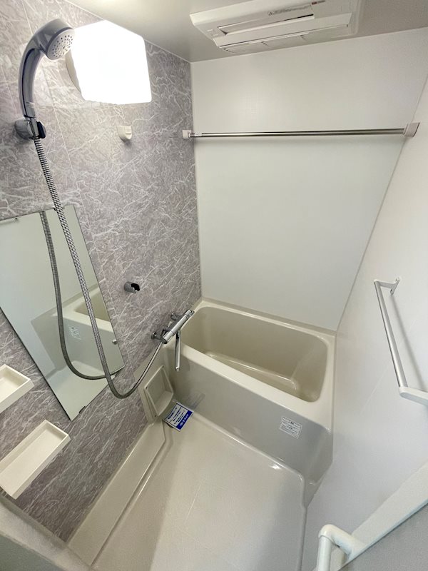 バス・シャワールーム　きれいなお風呂です