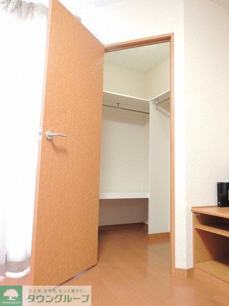 その他部屋・スペース　ウォークインクローゼットでお部屋もスッキリ