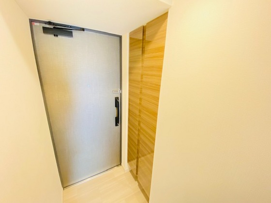 玄関　※別部屋の写真です