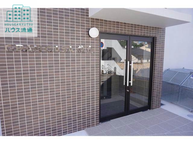 エントランス　エントランス部分