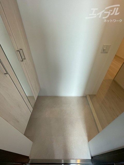 玄関　シューズボックスございます。