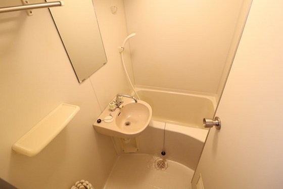 バス・シャワールーム　※別号室の写真使用