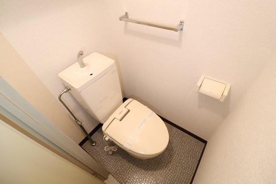 トイレ　※別号室の写真使用