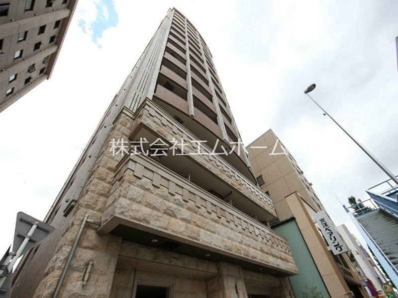 建物外観　オートロック付　宅配ＢＯＸ付　防犯カメラ　エレベーター2台付