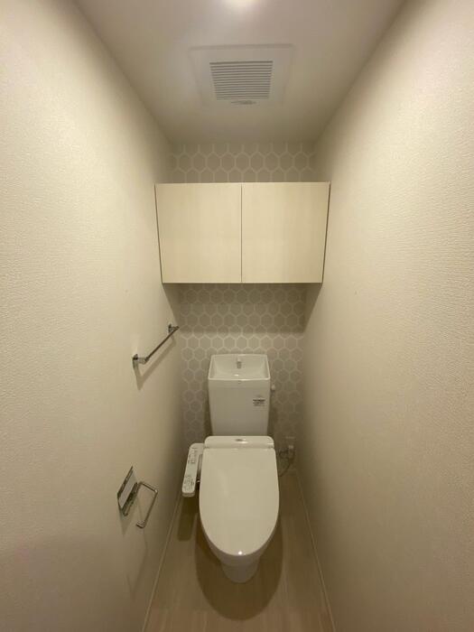 地下鉄御堂筋線 あびこ駅 徒歩8分 3階建 築4年のトイレ写真