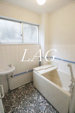 バス・シャワールーム　お風呂です。