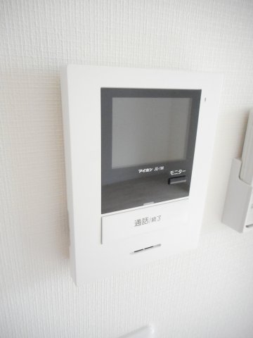 セキュリティ　来客を確認できて安心なTVモニター付きインターホン