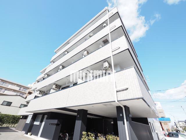 建物外観　人気の白壁物件です。