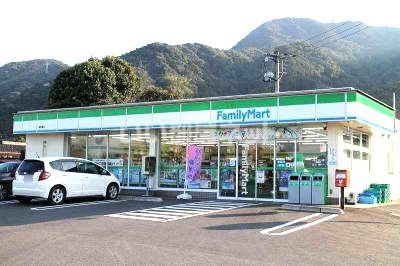 コンビニ　ファミリーマート 重富麓店（コンビニ）まで350m