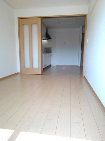 居室・リビング　きれいな内装です