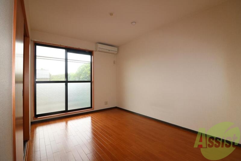 居室・リビング　ピッカピカのフローリングです。