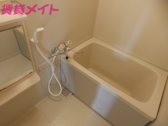 バス・シャワールーム　別部屋参考写真です