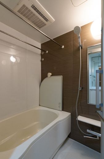 バス・シャワールーム
