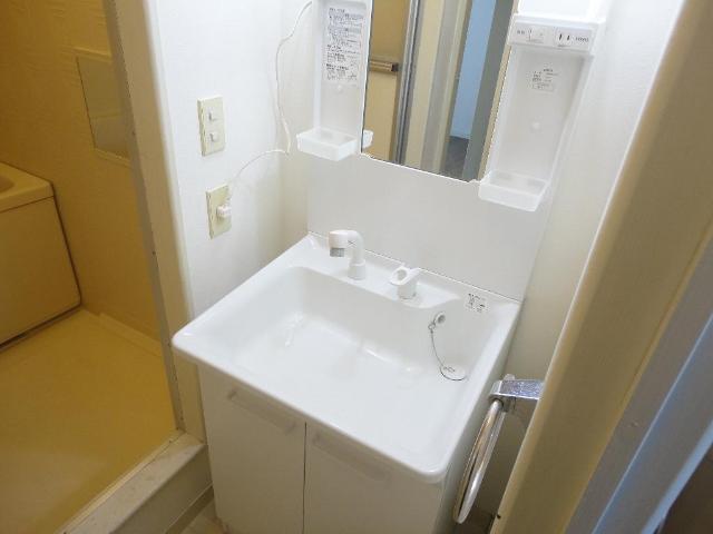 洗面設備　洗髪洗面化粧台