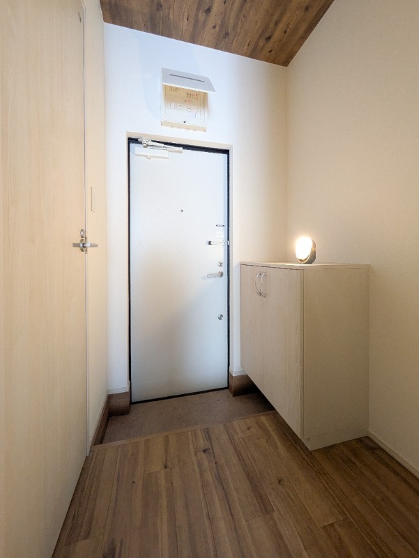 玄関　図面と現状に相違がある場合には現状を優先