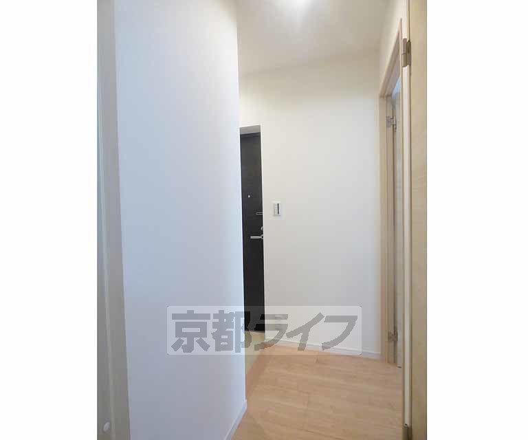 その他部屋・スペース　綺麗な廊下。