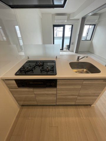 キッチン　(参考)同マンション同間取り他部屋の写真