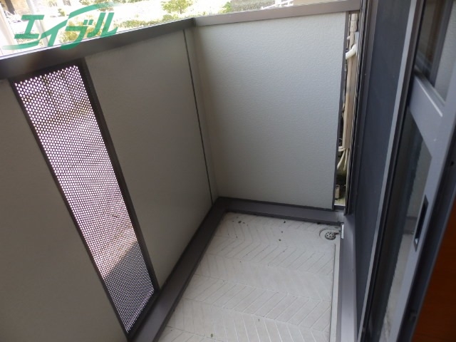 バルコニー　同型反転参考写真