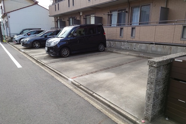 駐車場　駐車場