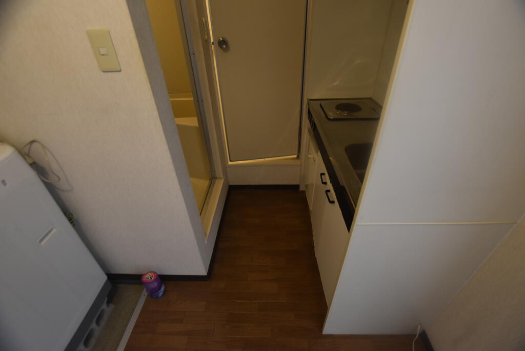 西尾マンションの居間写真
