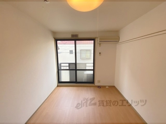 居室・リビング　洋室